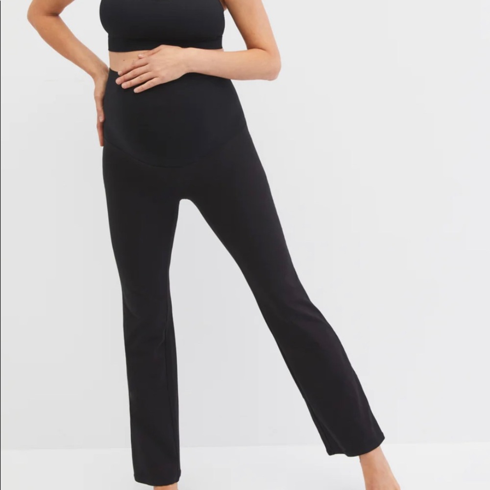 Motherhood flare yoga pant